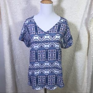 Short sleeved top